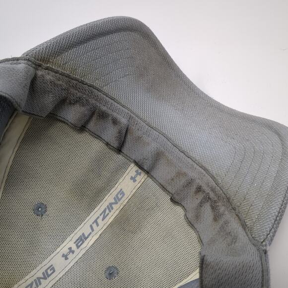 Under Armour Fitted Hat Gray XL Embroidered UA Classic Fit Vent Holes - Picture 7 of 8